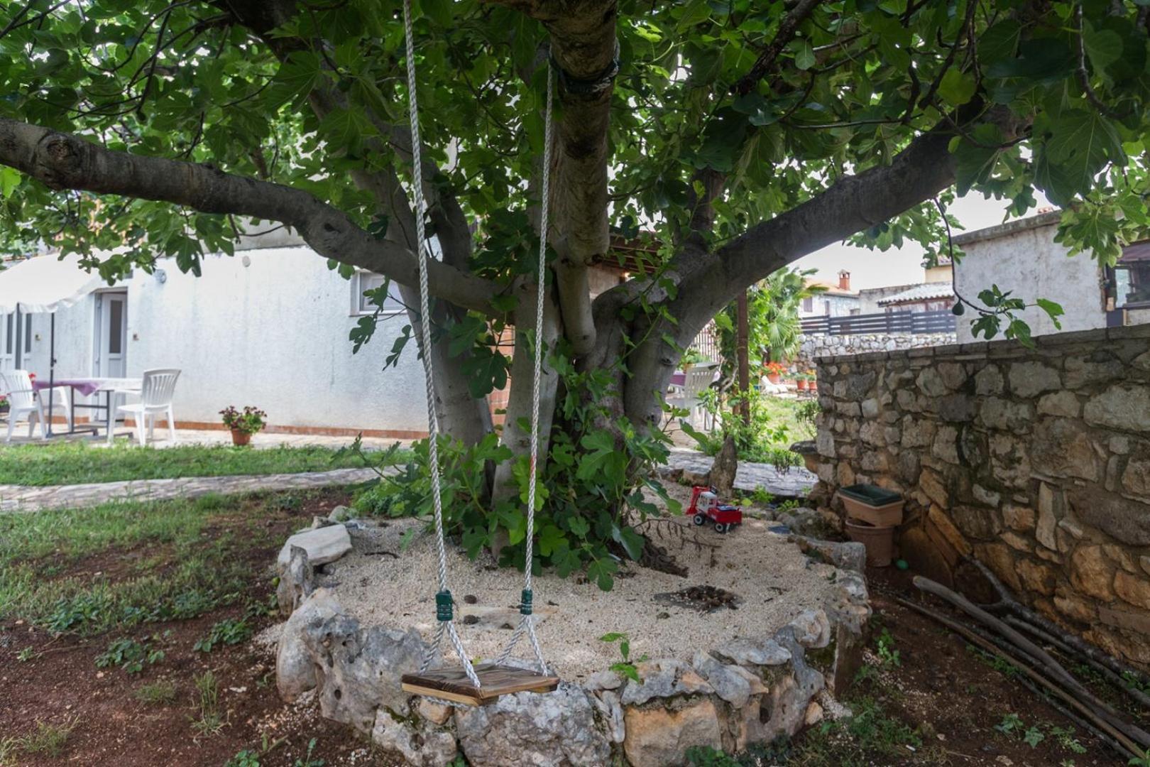 App Luka 1 - Garden For Children And Pets Porec